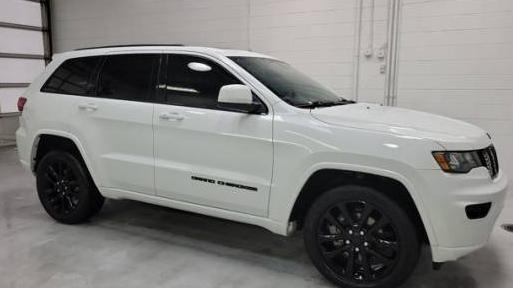 JEEP GRAND CHEROKEE 2018 1C4RJFAGXJC203187 image